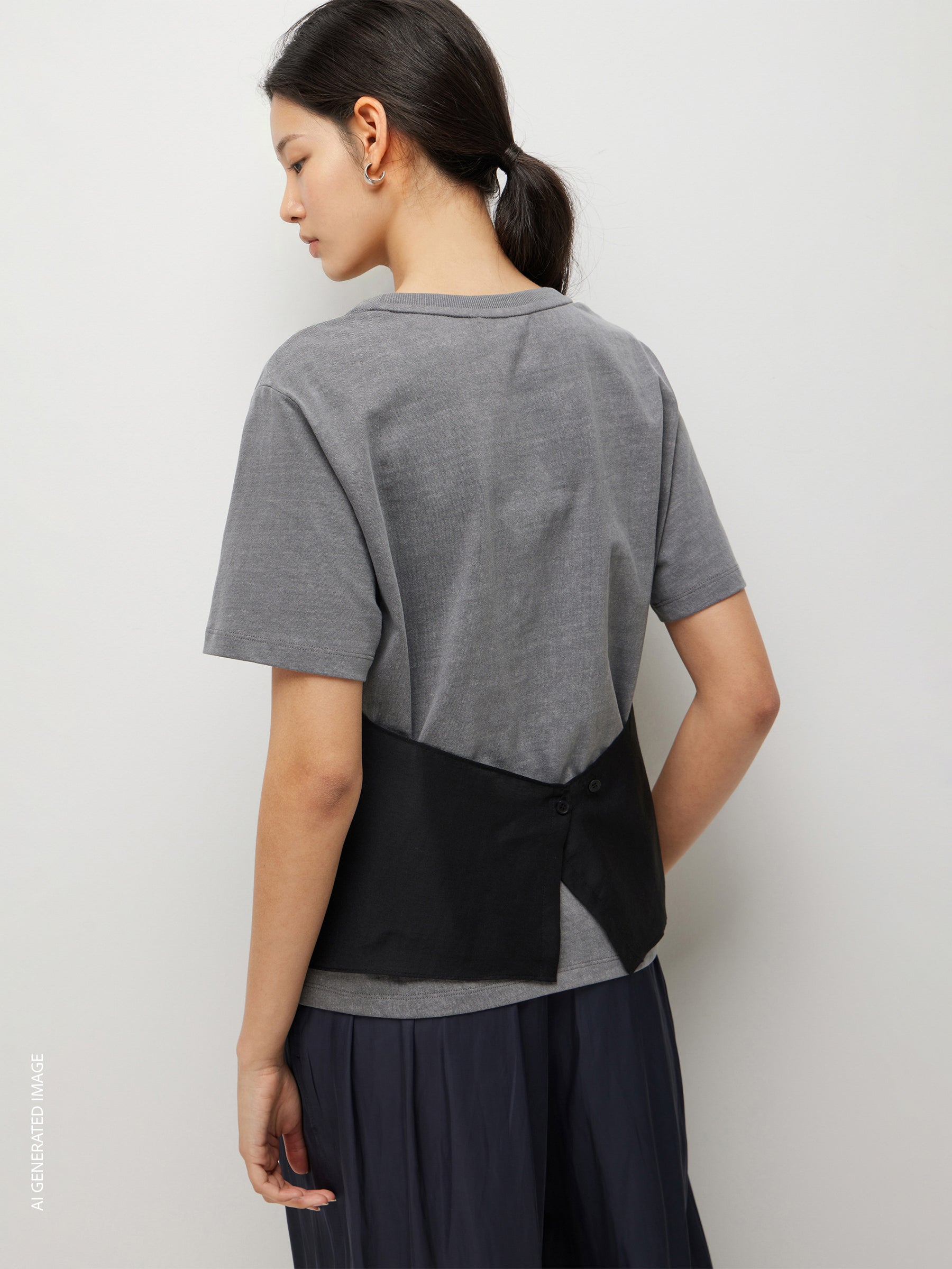 T-shirt com top em contraste - ucb_image_FY