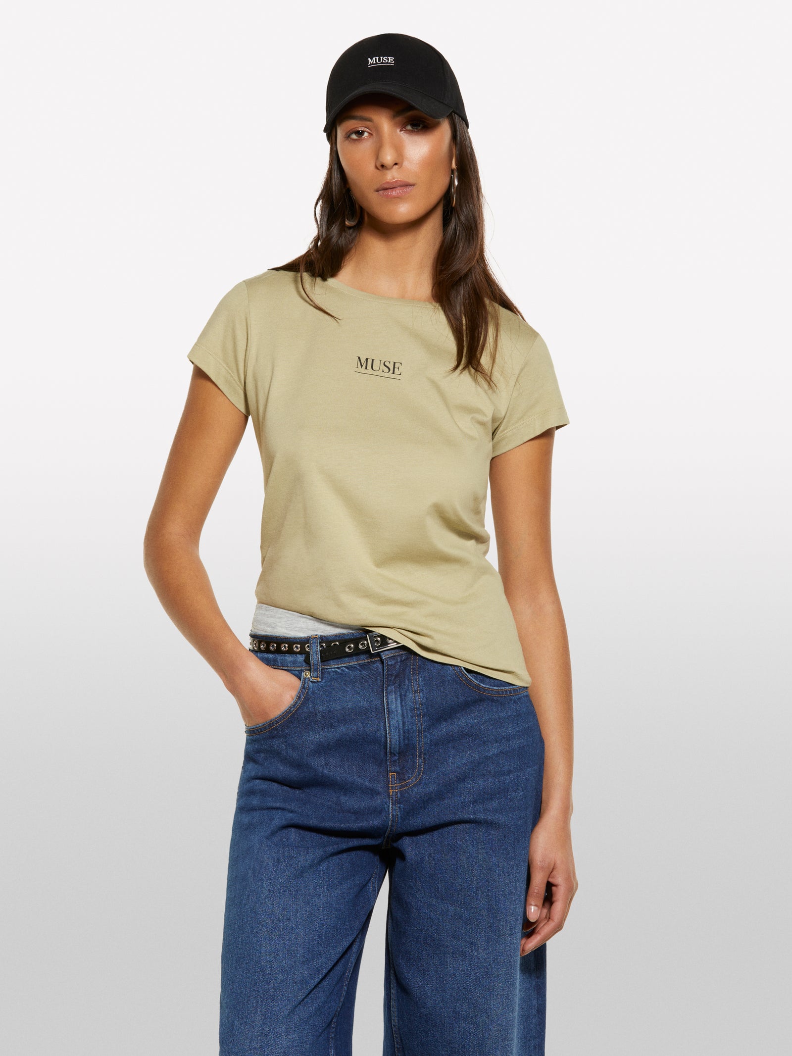 Military green t-shirt with print
