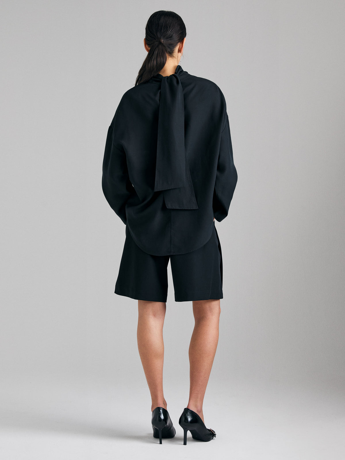 Bermudas pretas - ucb_image_B