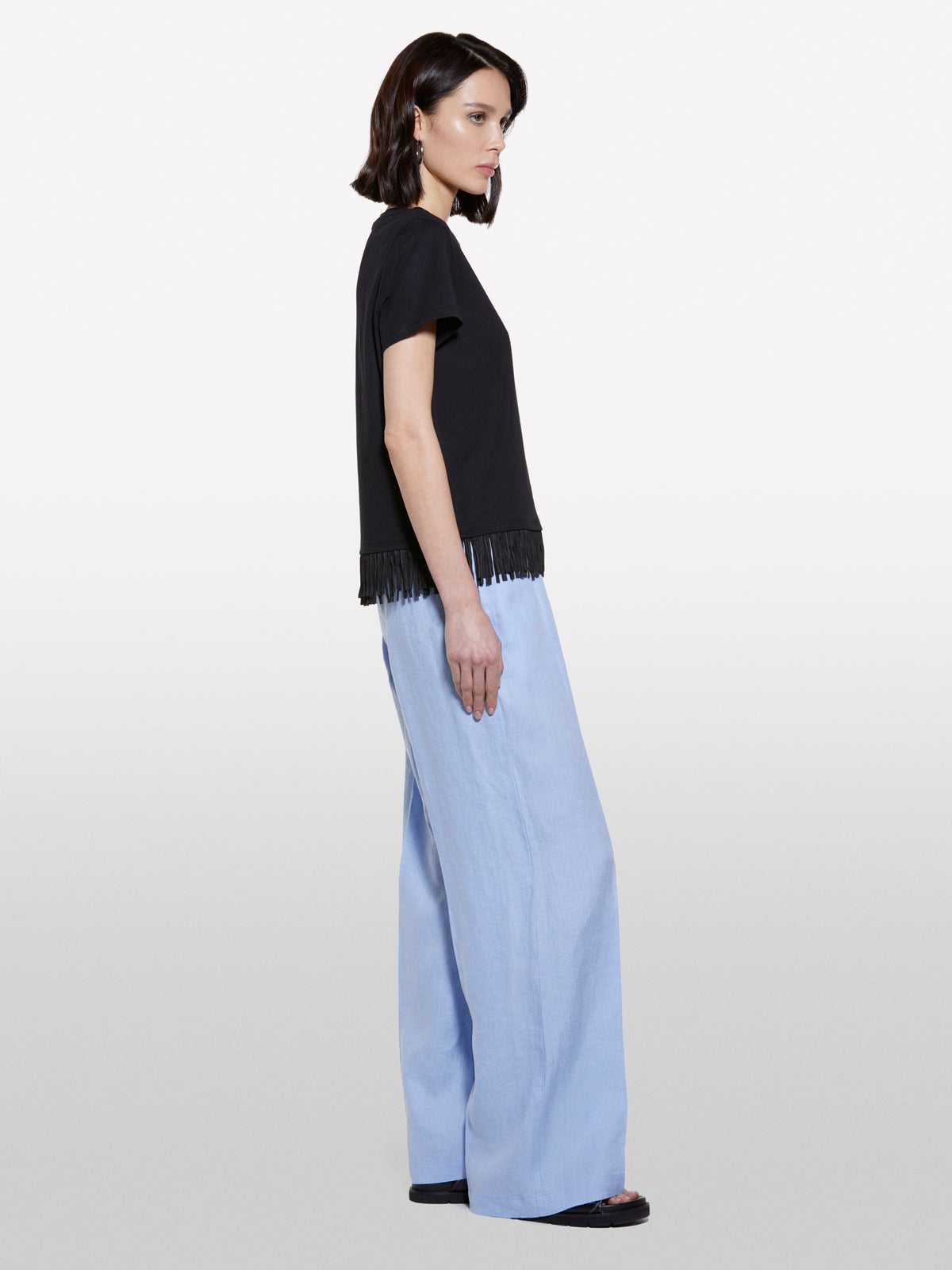 T-shirt preta com franjas na base - ucb_image_F