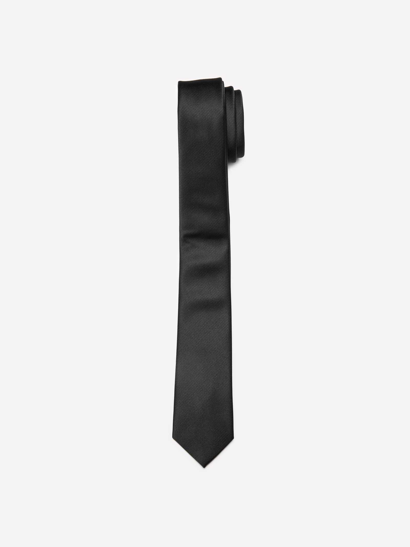 Black tie - ucb_image_FS