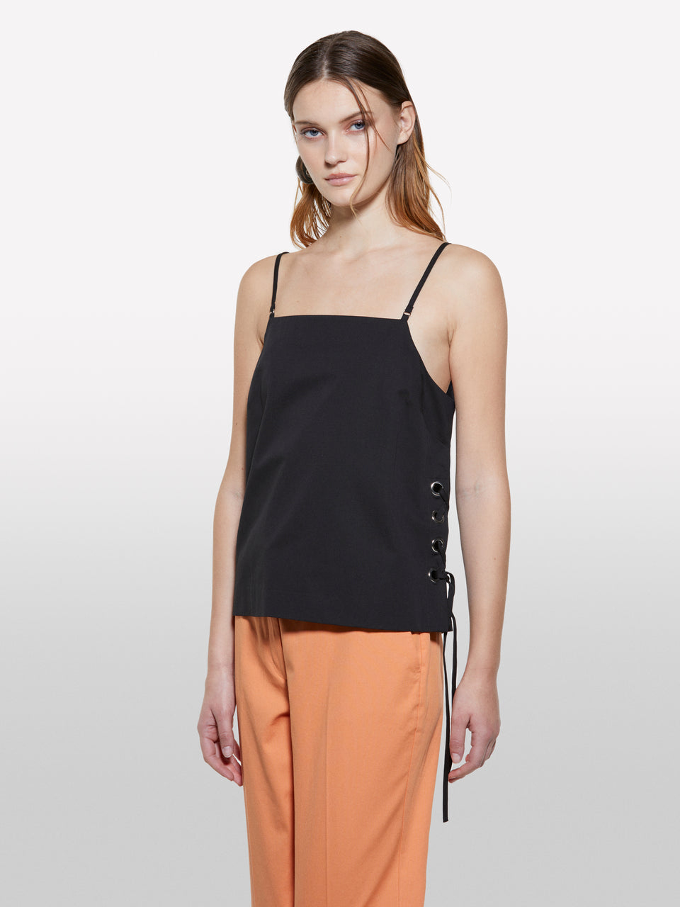 Top preto com atilhos - ucb_image_FY