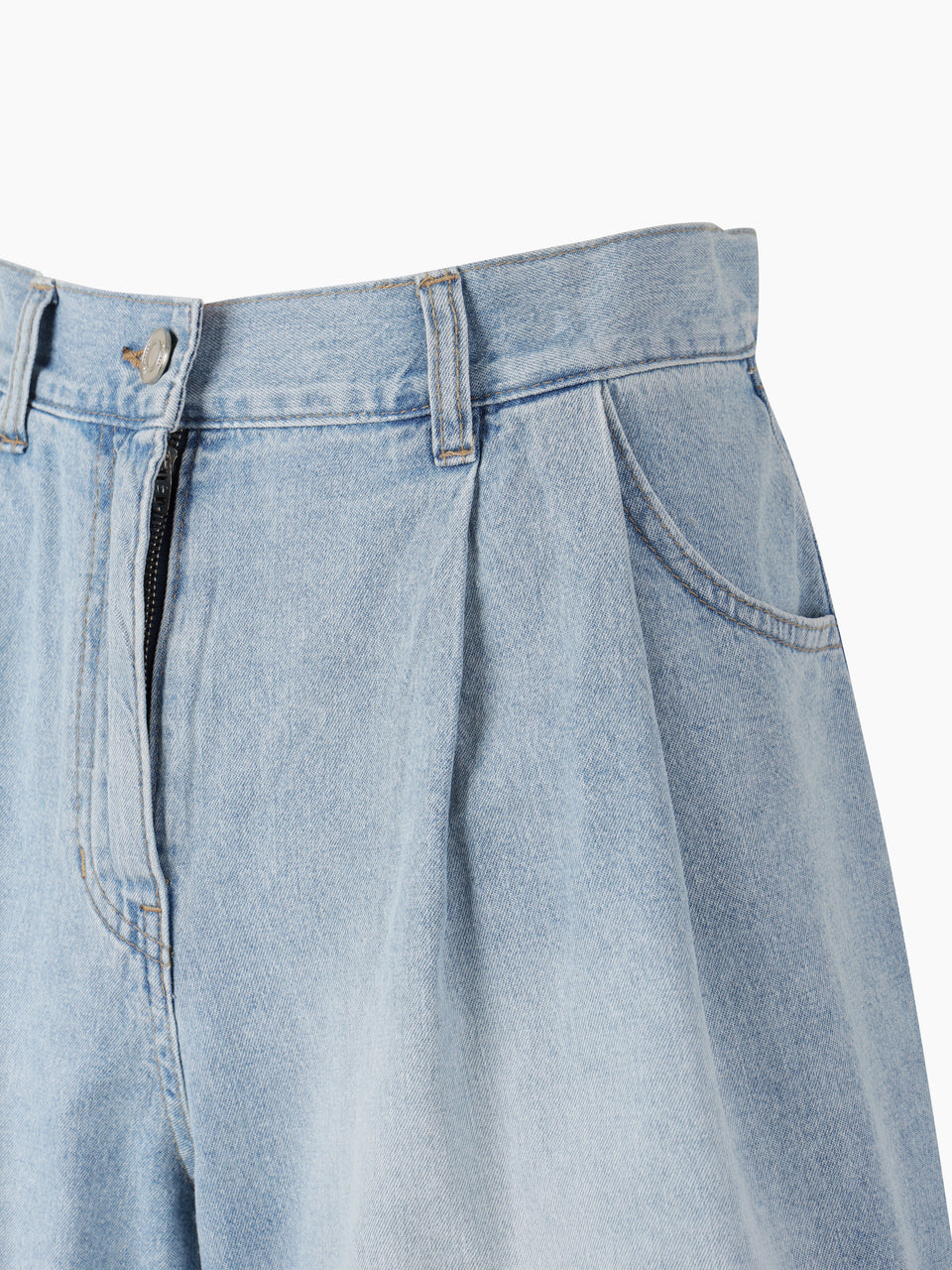 Shorts de jeans com pinças - ucb_image_DS1