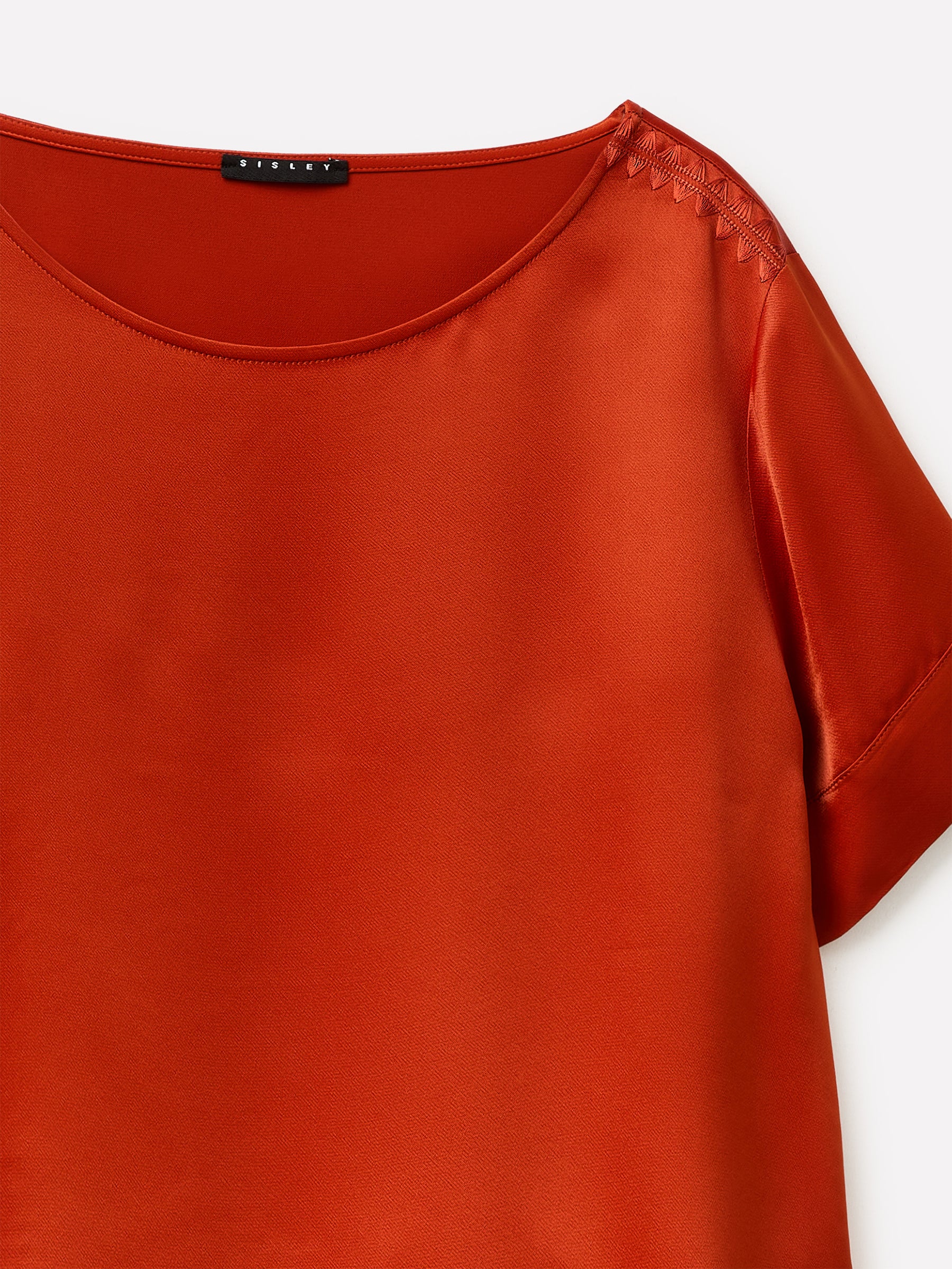 Blusa boxy fit em cetim - ucb_image_DS1