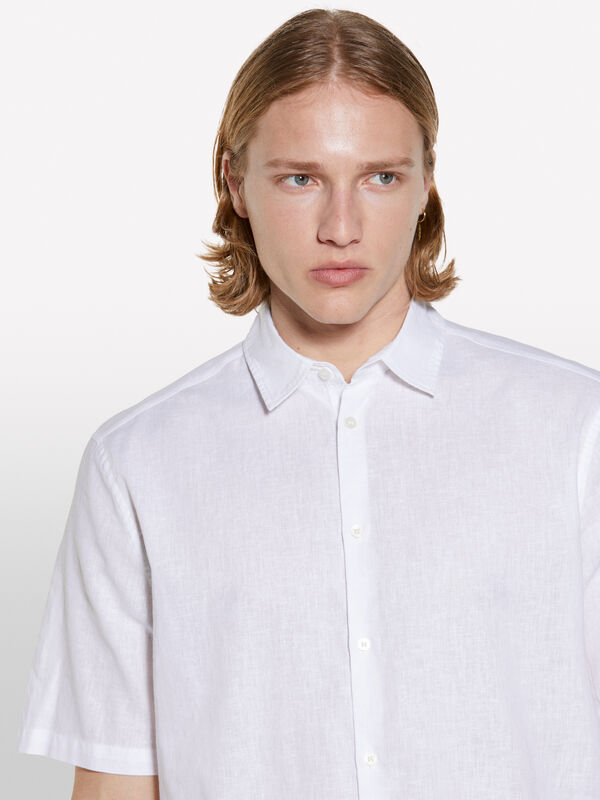 Chemise blanche à manches courtes - chemises regular pour homme | Sisley