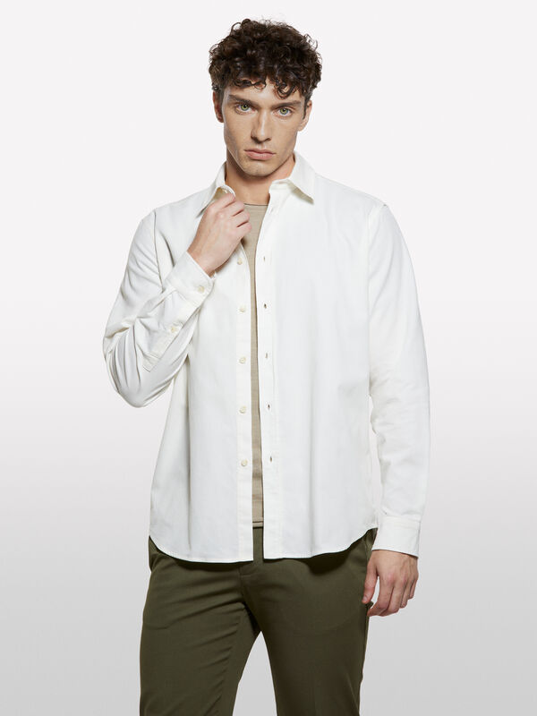 Chemise blanche en velours côtelé Chemise blanche en velours côtelé - chemises regular pour homme | Sisley