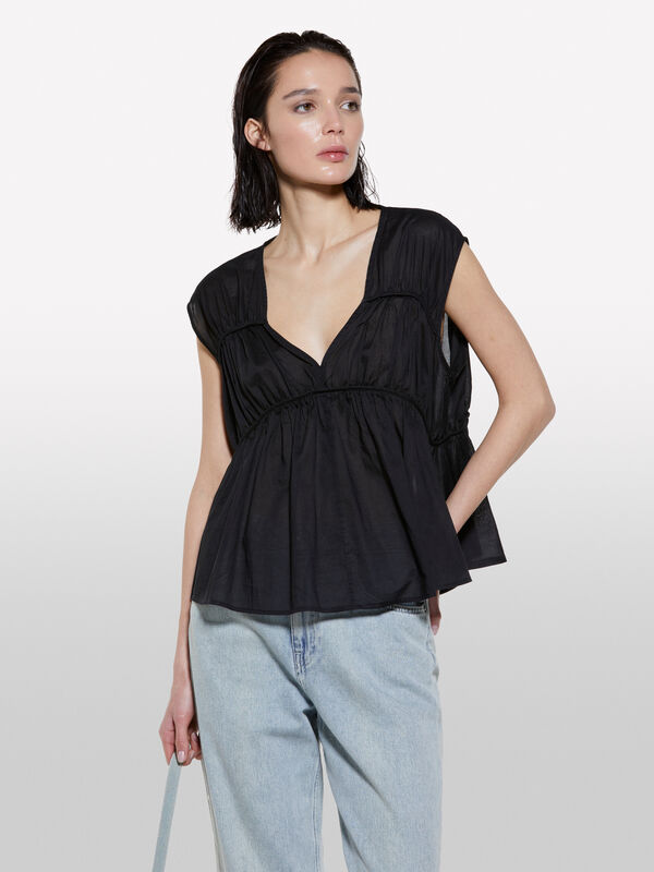 Top noir avec détails froncés - hauts pour femme | Sisley