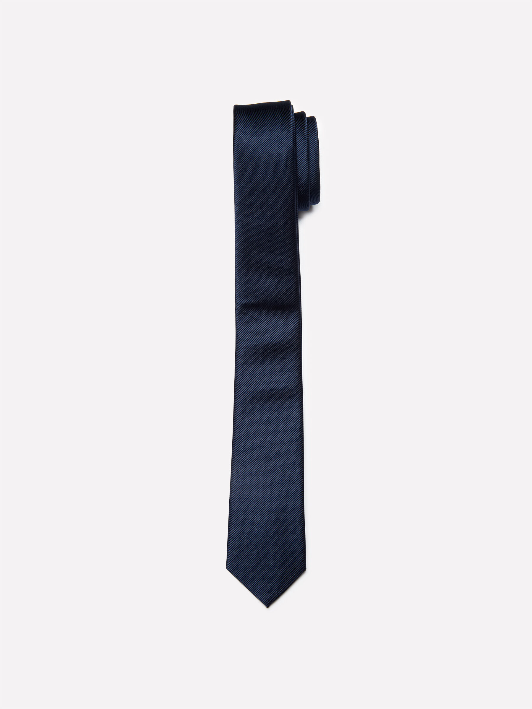 TIE Homme image number null