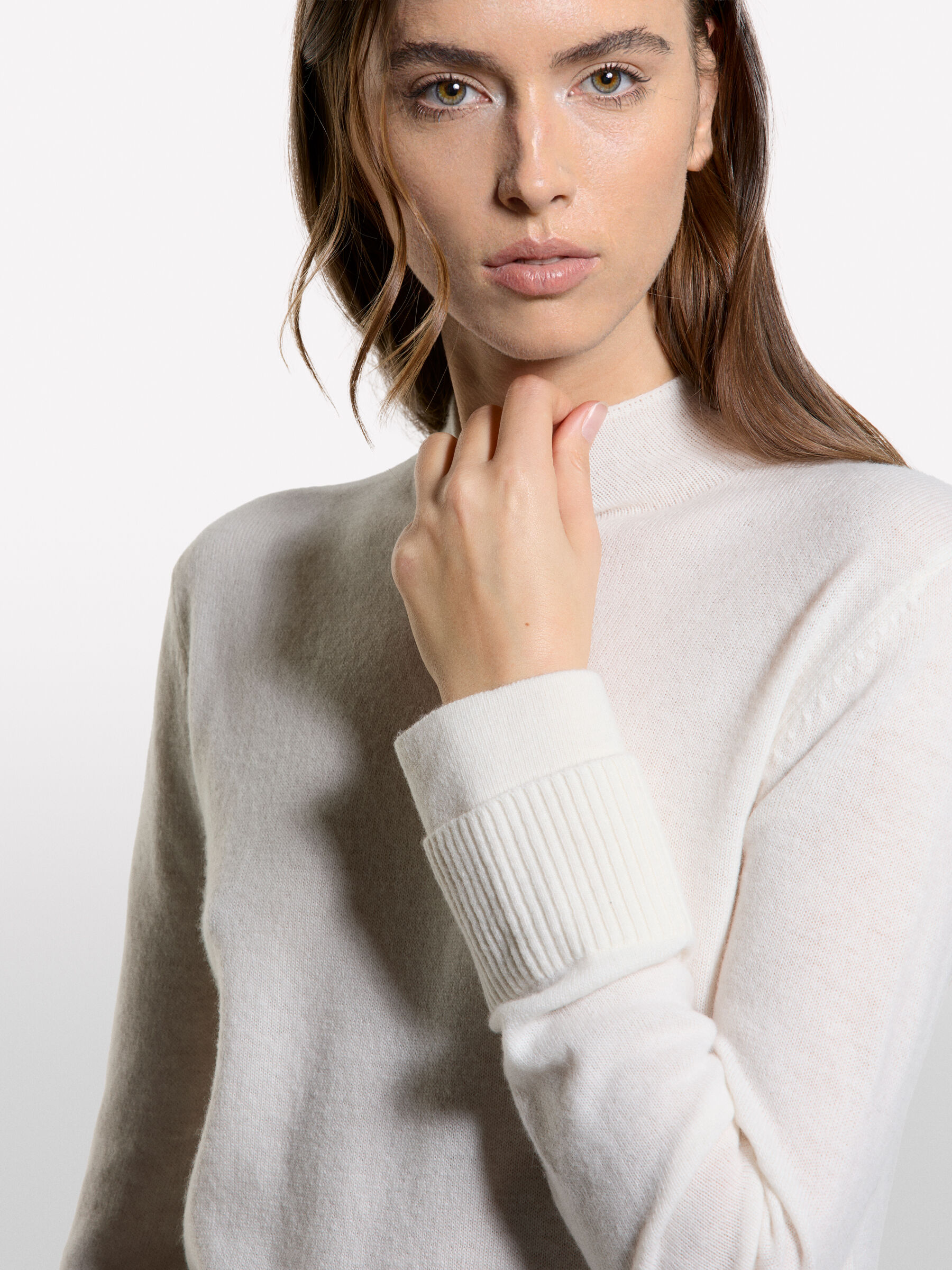 TURTLE NECK SWEATER Femme image number null