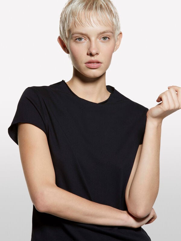 T-shirt noir dos nu T-shirt noir dos nu - t-shirts à manches courtes pour femme | Sisley