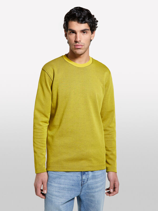 T-shirt jaune &agrave; manches longues et &eacute;cusson - t-shirts &agrave; manches longues pour homme | Sisley