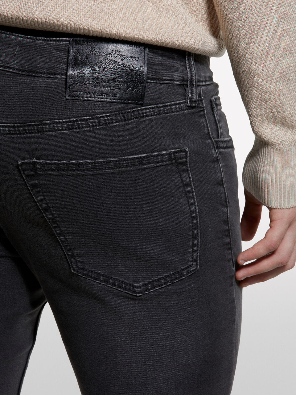 TROUSERS Homme image number null