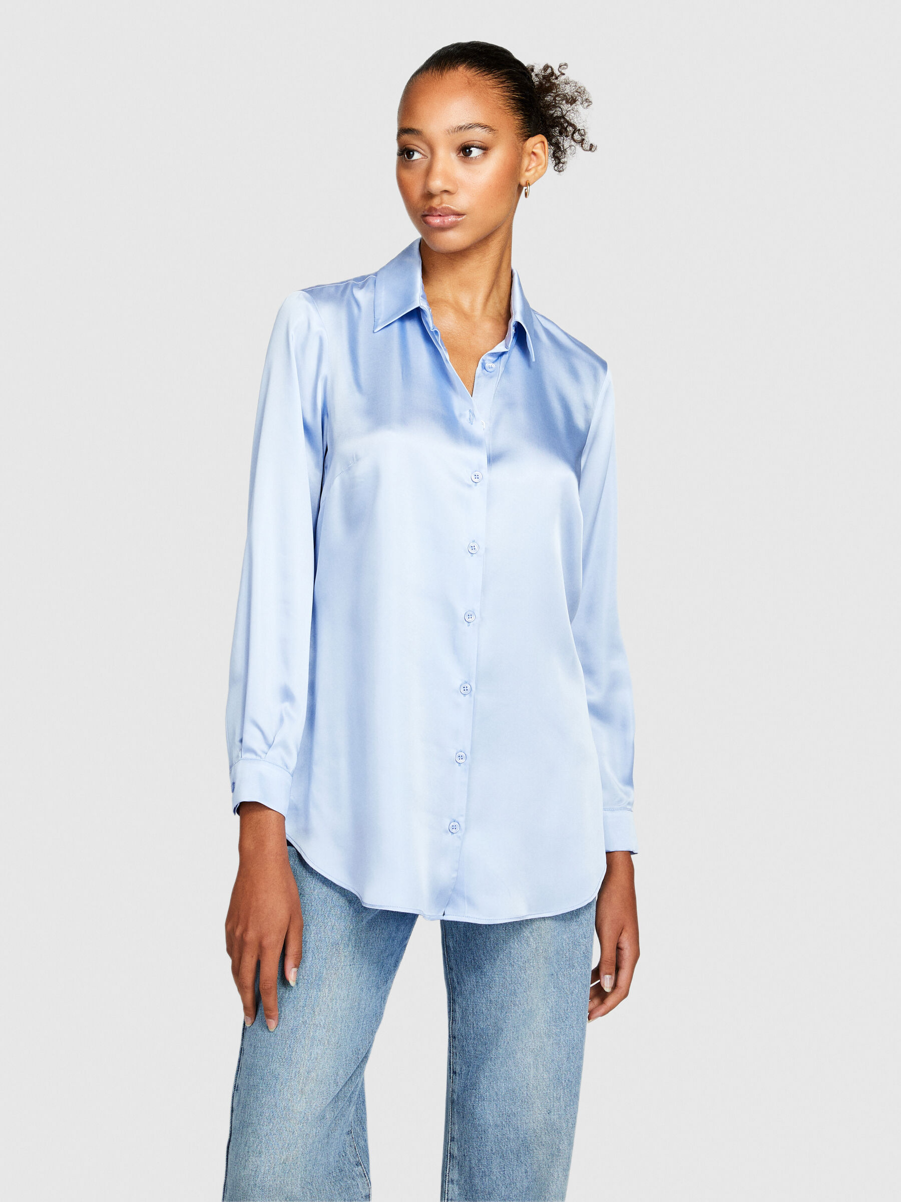 Chemise en satin bleu clearance