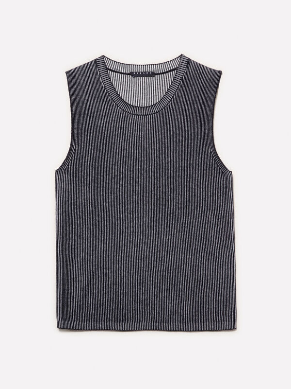 Gilet en tricot gris Gilet en tricot gris - pulls col rond pour femme | Sisley