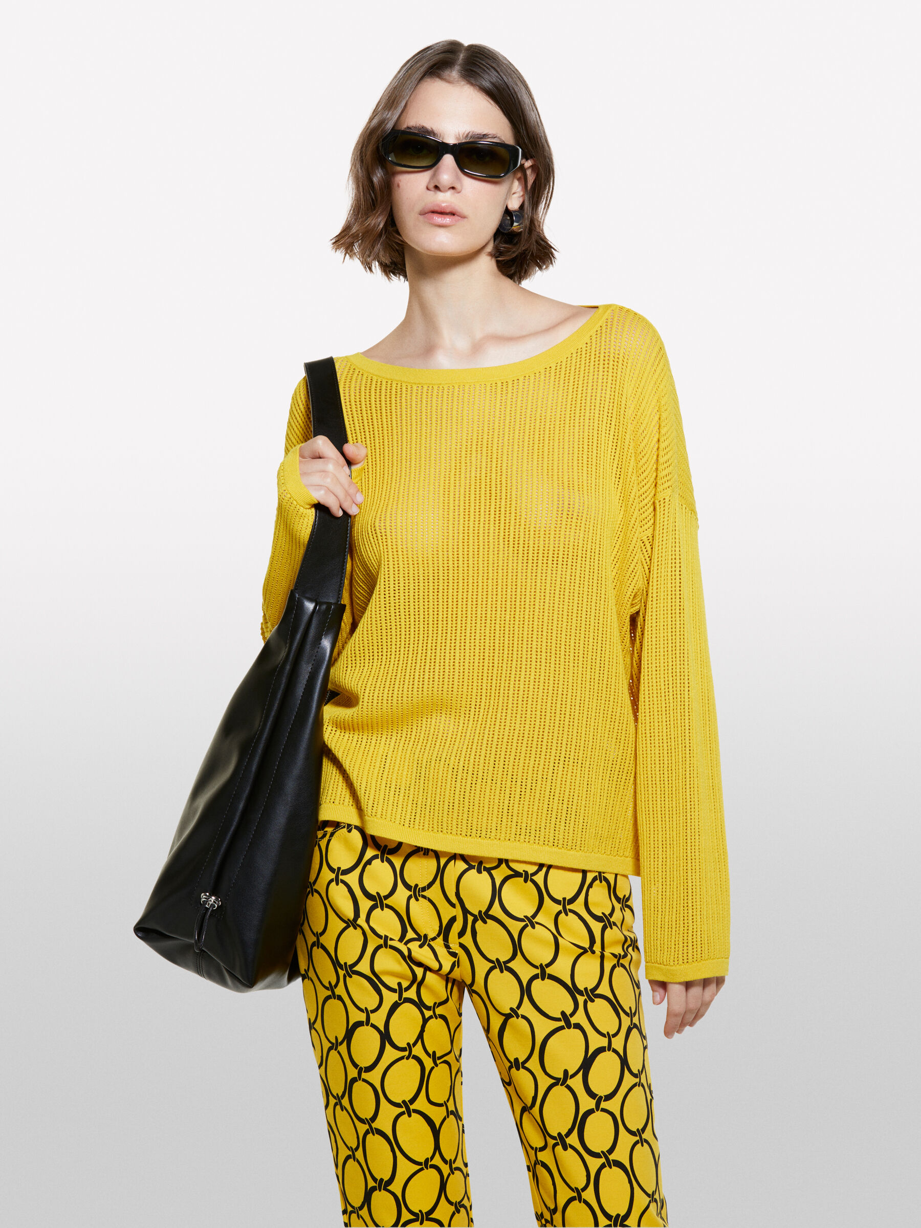 Pull oversize jaune moutarde a encolure bateau Moutarde Sisley