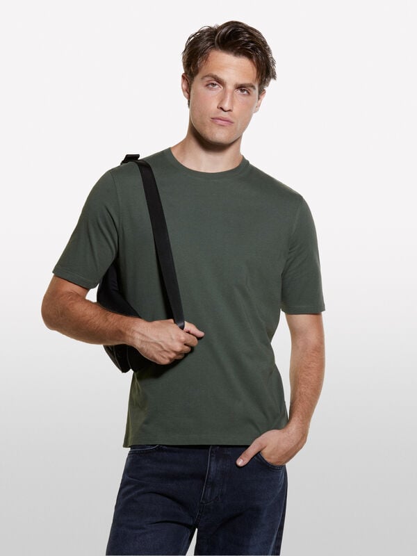 T-shirt vert militaire à col rond en 100 % coton bio - t-shirts à manches courtes pour homme | Sisley
