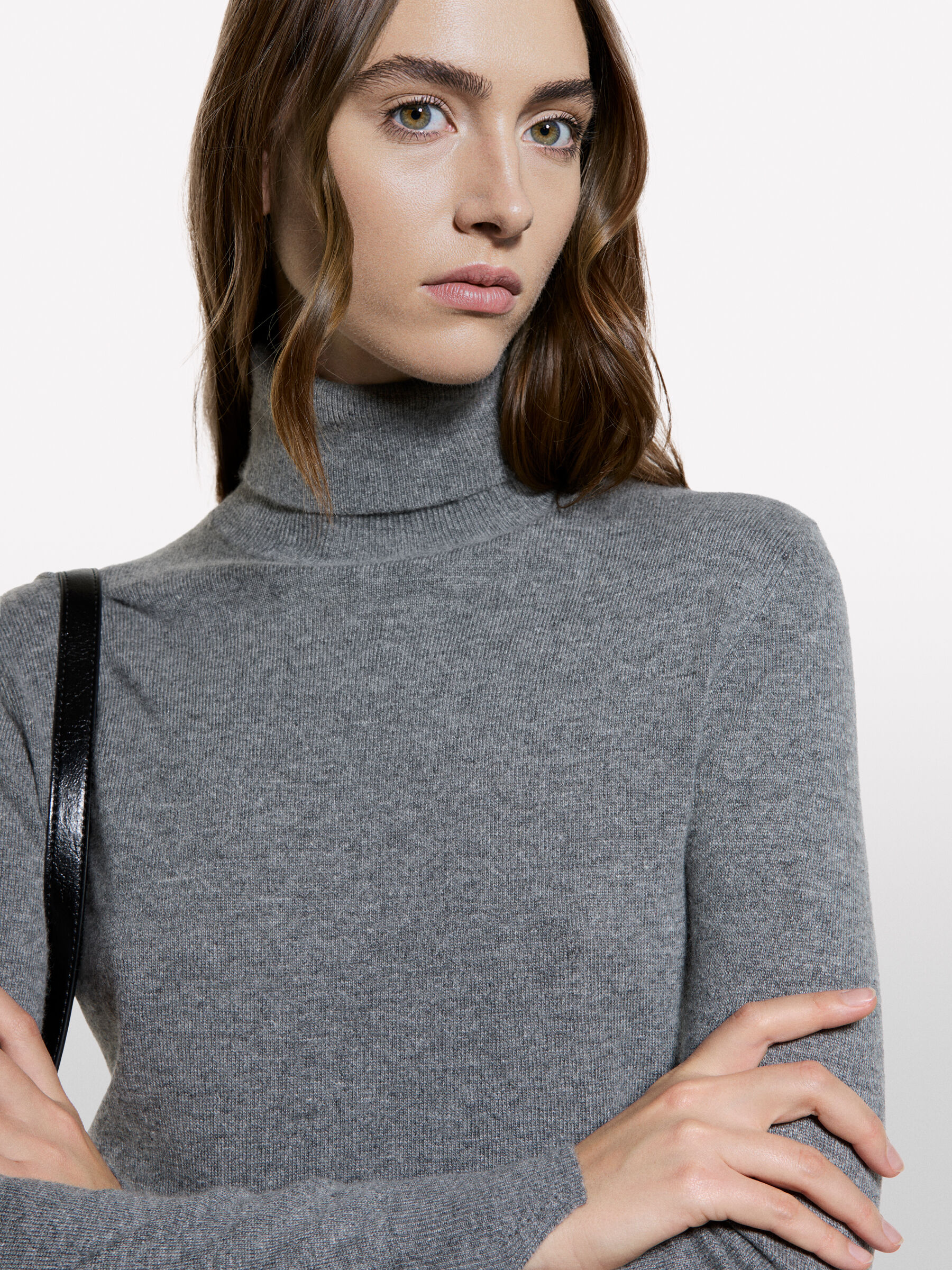 TURTLE NECK SWEATER Femme image number null