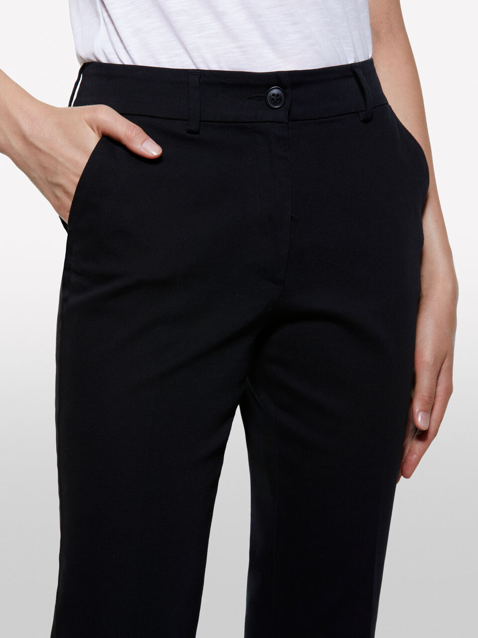 TROUSERS Femme image number null