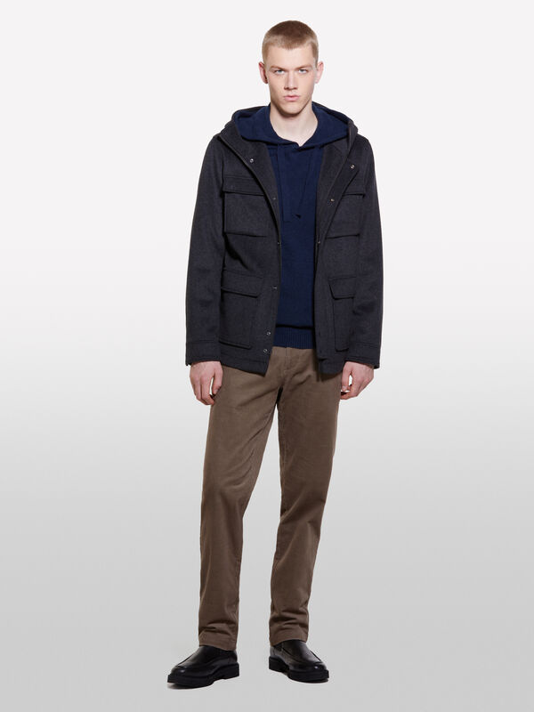 Chino marron en velours à bords-côtes - pantalons slim pour homme | Sisley