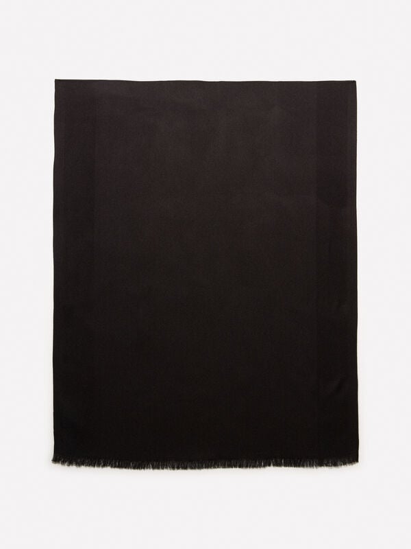 Étole noire Étole noire - écharpes et foulards pour femme | Sisley