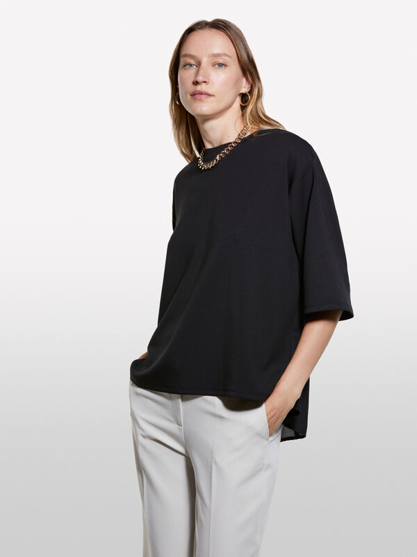T-shirt noir asymétrique T-shirt noir asymétrique - t-shirts à manches courtes pour femme | Sisley