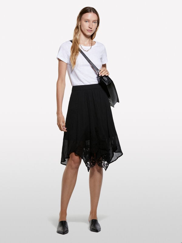 Jupe asymétrique en dentelle noire et mousseline Jupe asymétrique en dentelle noire et mousseline - jupes midi, jupes mi-longues femme | Sisley