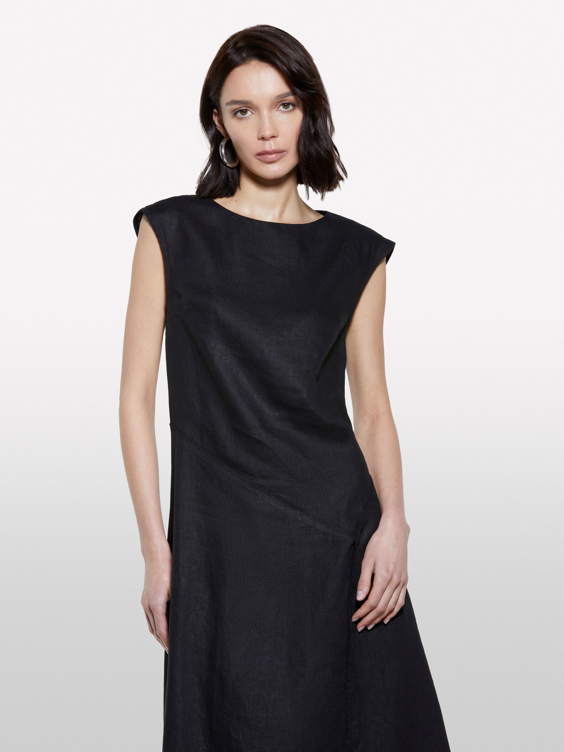 Robe noire en 100% lin, Noir - Sisley