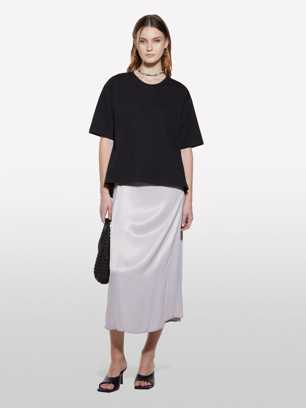 T-shirt noir avec ouverture au dos - t-shirts &agrave; manches courtes pour femme | Sisley