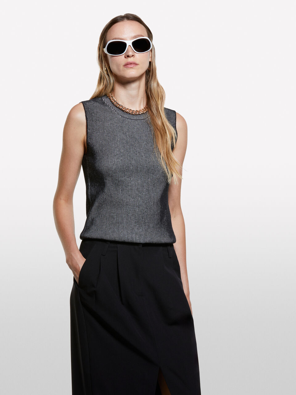 TOP Femme image number null