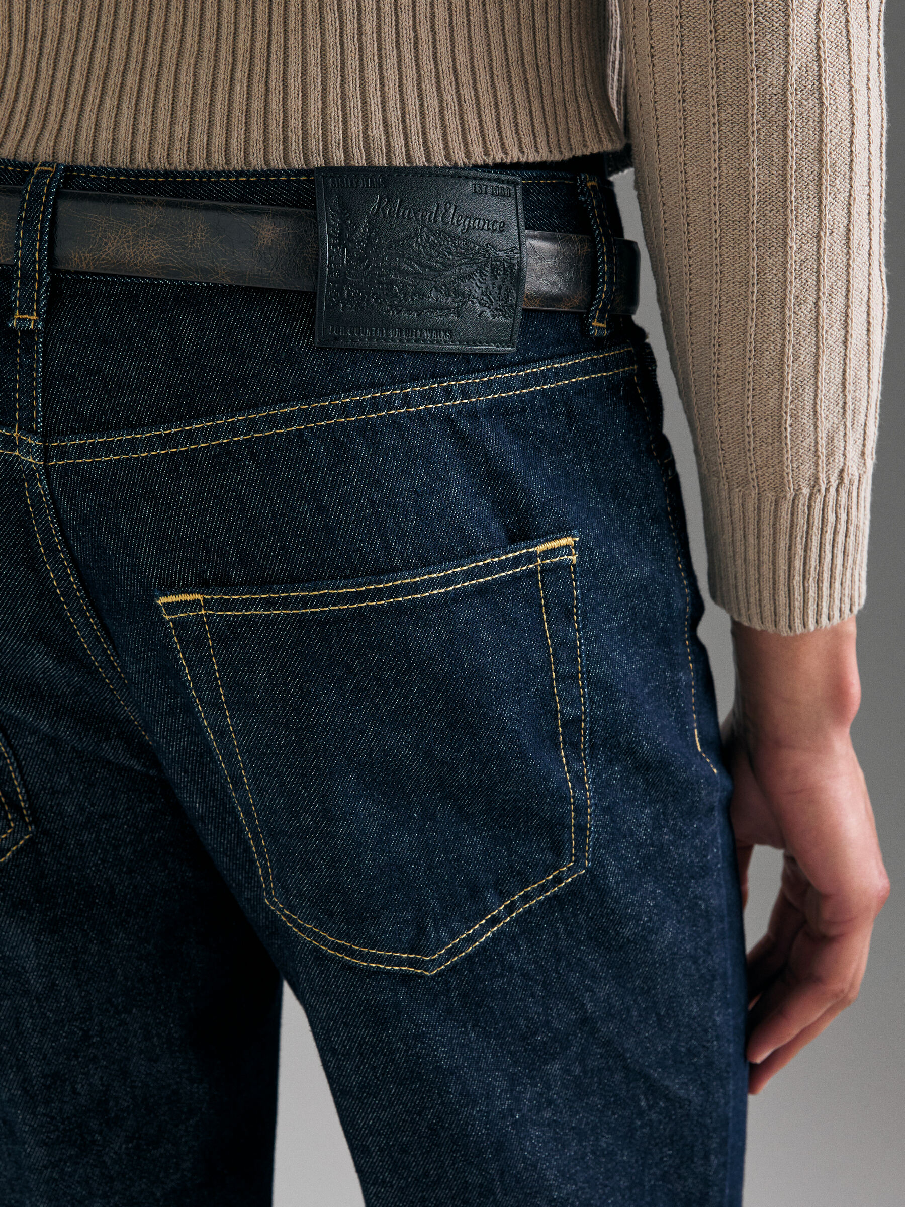 TROUSERS Homme image number null