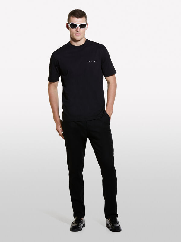 T-shirt noir à imprimé lettering en 100 % coton bio - t-shirts à manches courtes pour homme | Sisley