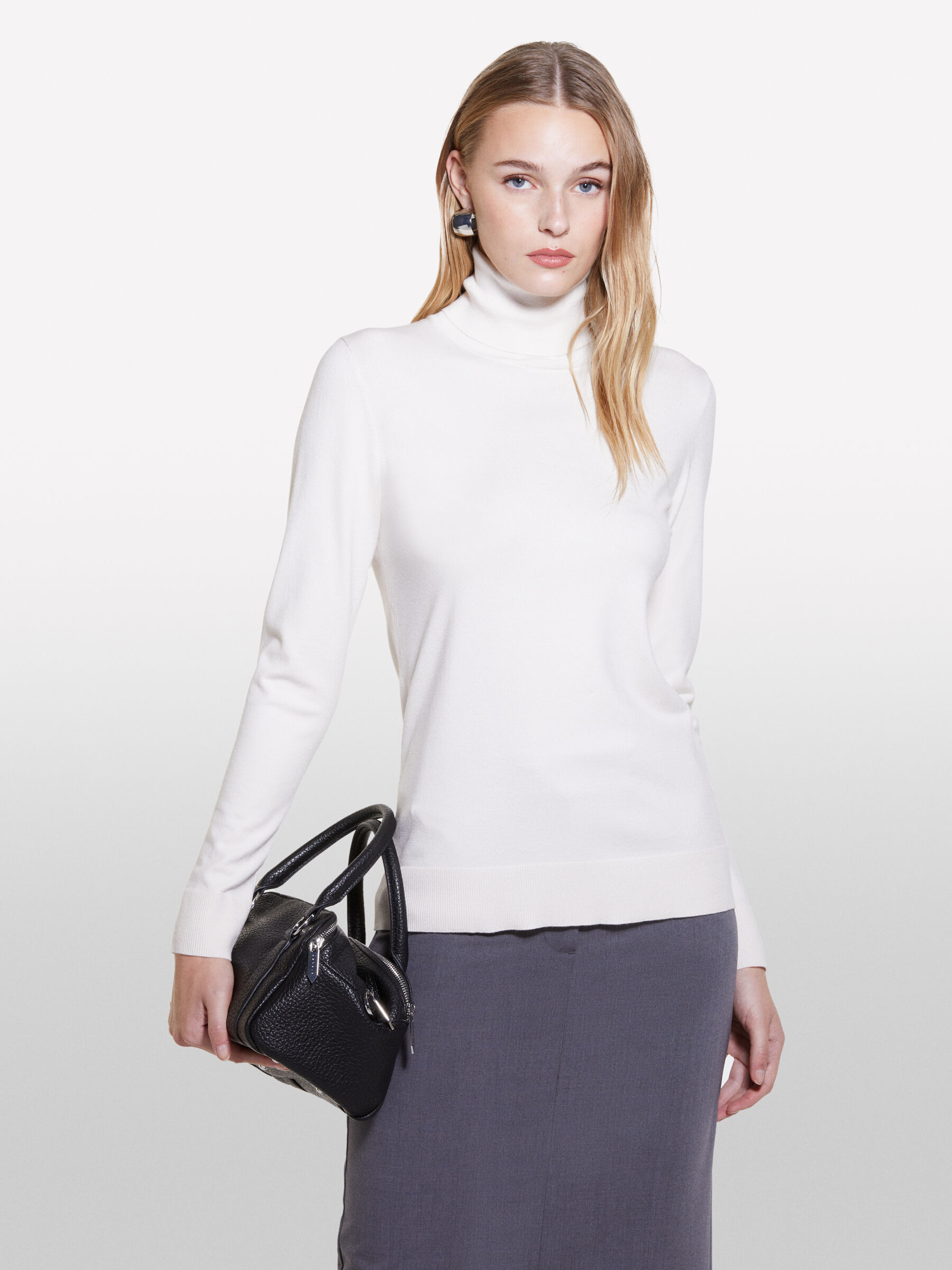 TURTLE NECK SWEATER Femme image number null