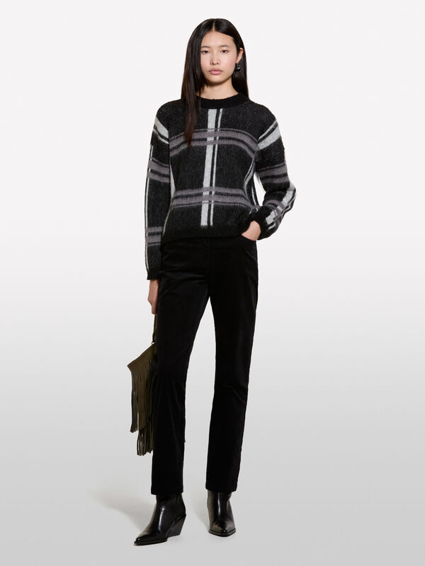 Pantalon noir en velours à bords-côtes - pantalons regular pour femme | Sisley