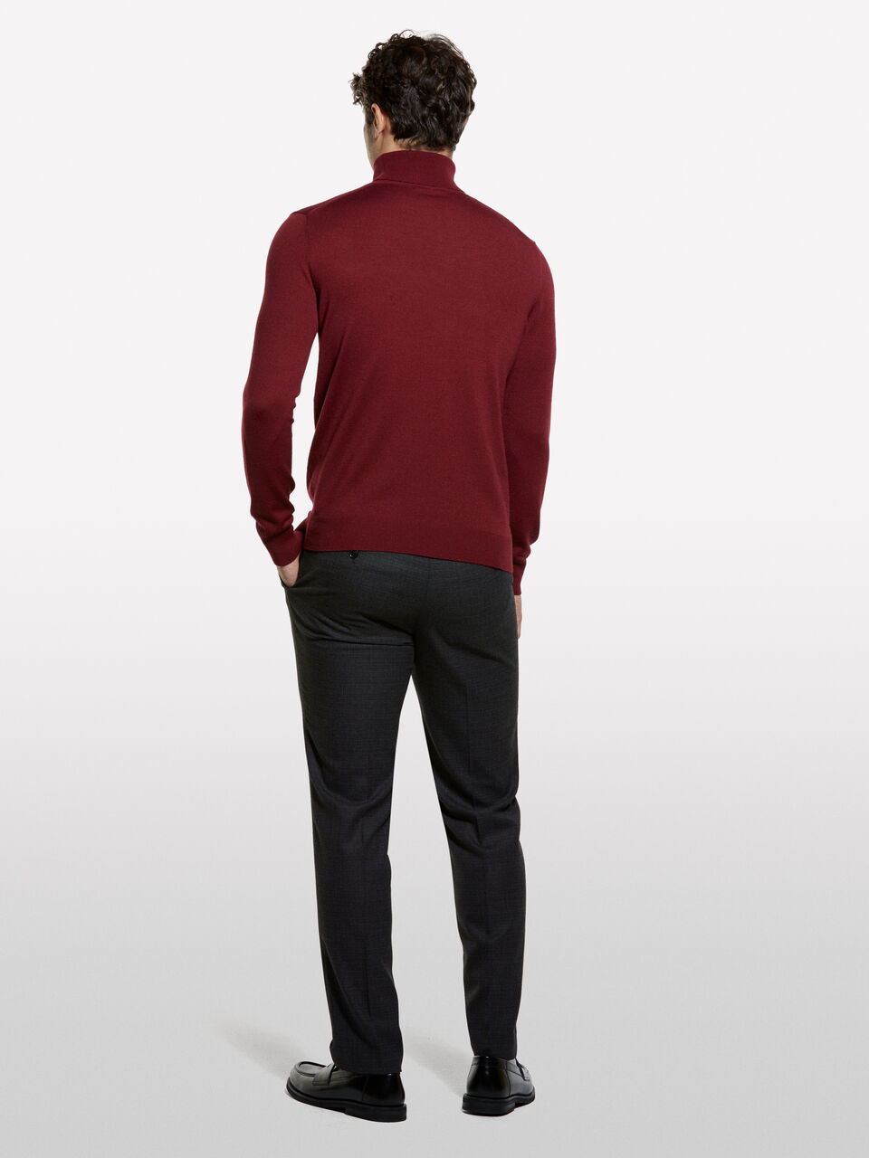 TURTLE NECK SWEATER Homme image number null