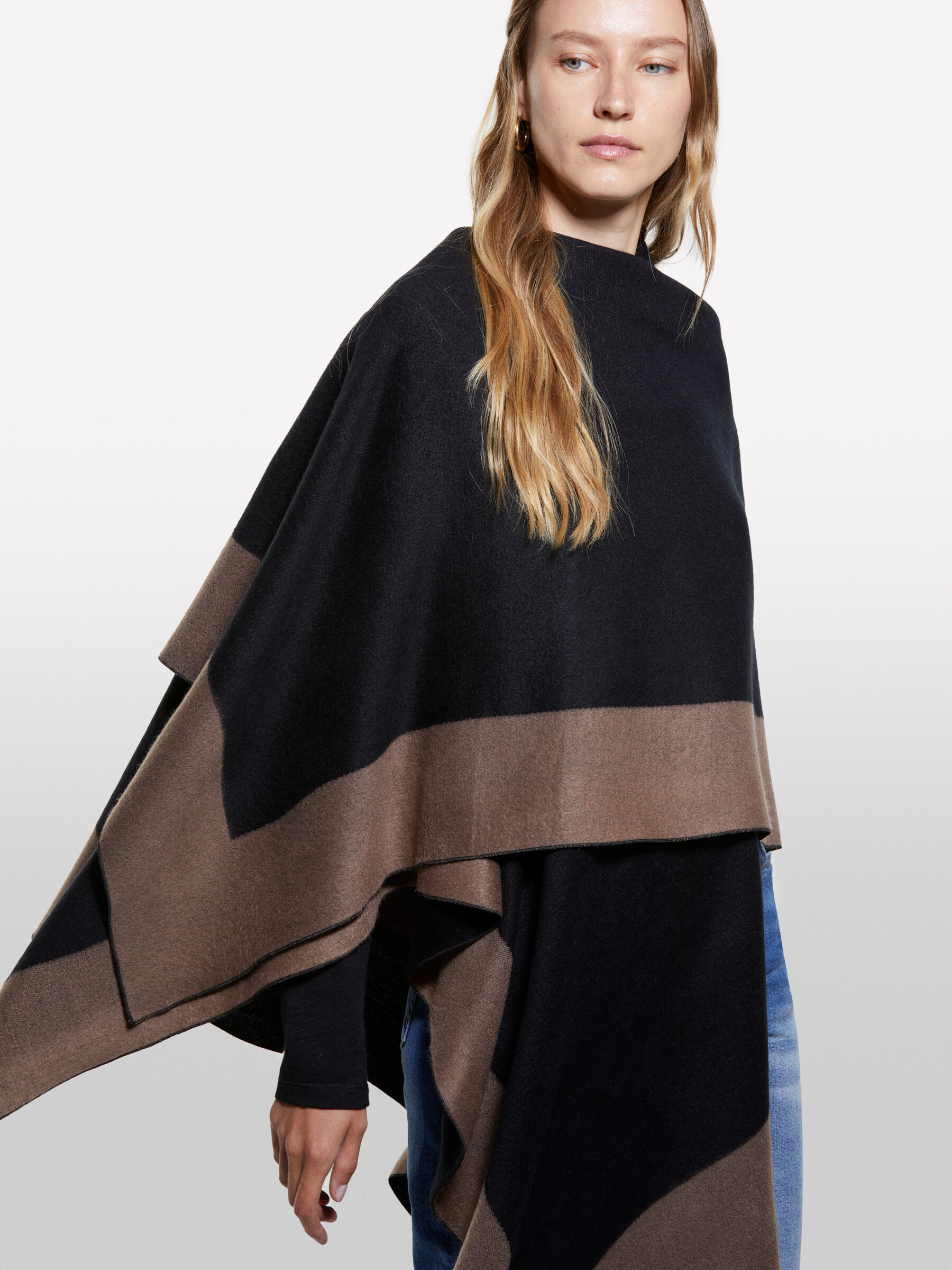 CAPE Femme image number null