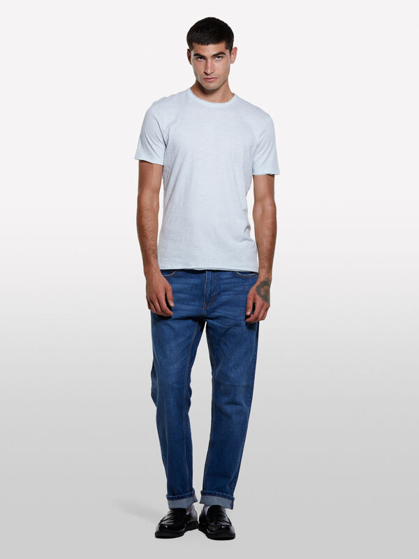 T-shirt slim bleu clair à manches courtes T-shirt slim bleu clair à manches courtes - t-shirts à manches courtes pour homme | Sisley