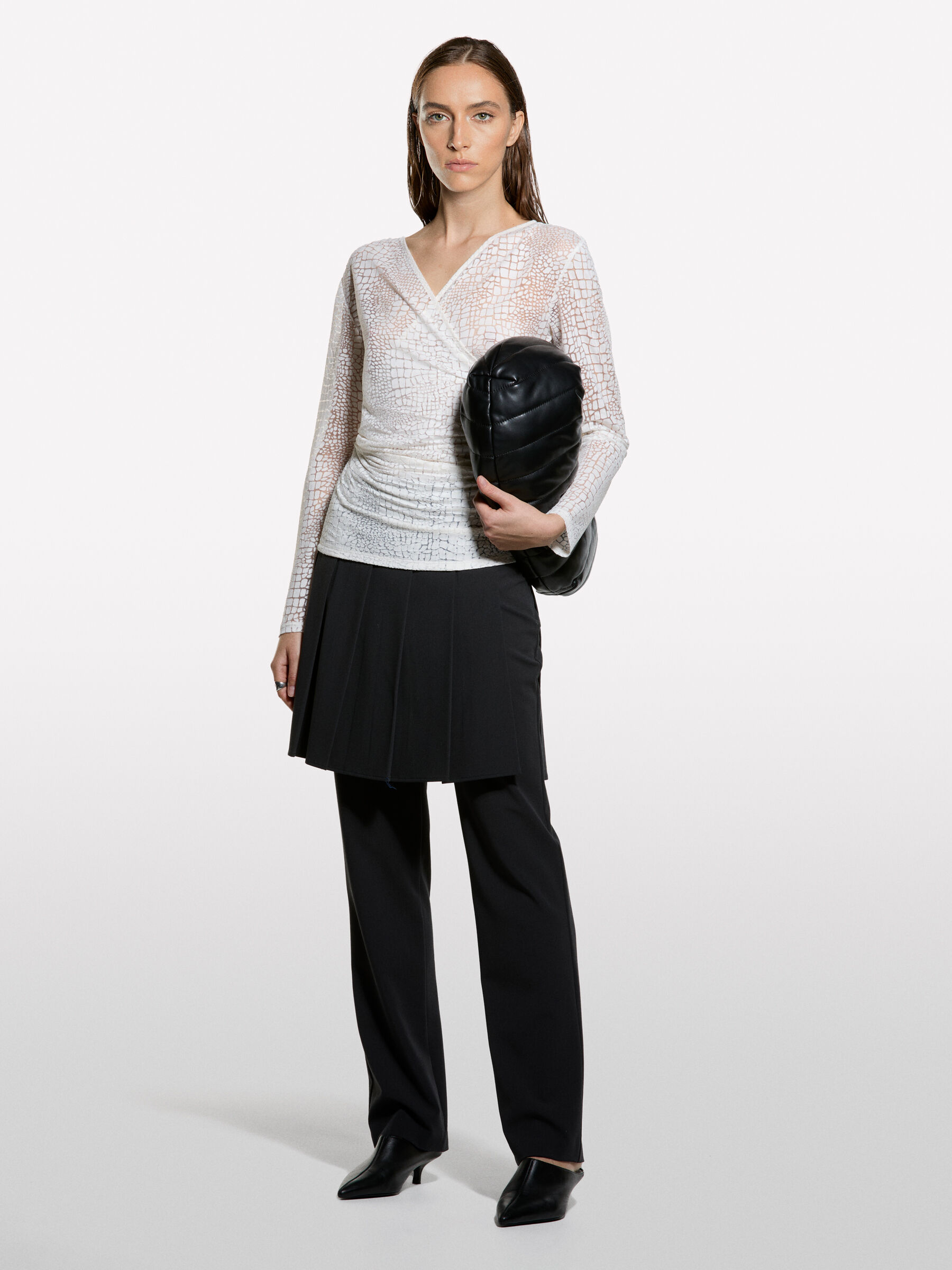 V NECK SWEATER L/S Femme image number null