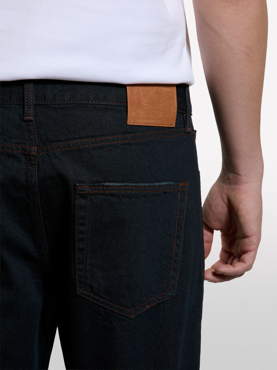 TROUSERS Homme image number null