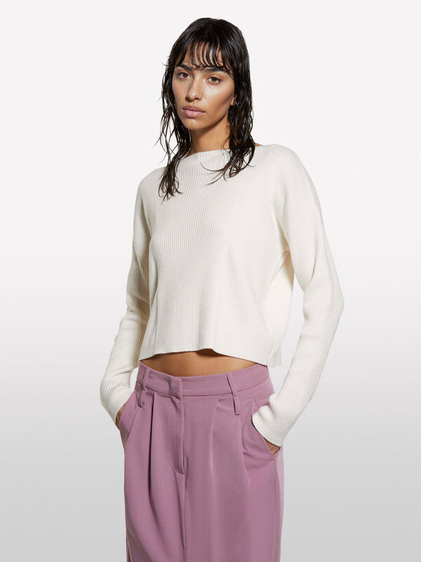 Pull blanc crème à encolure bateau - pulls à encolure bateau pour femme | Sisley