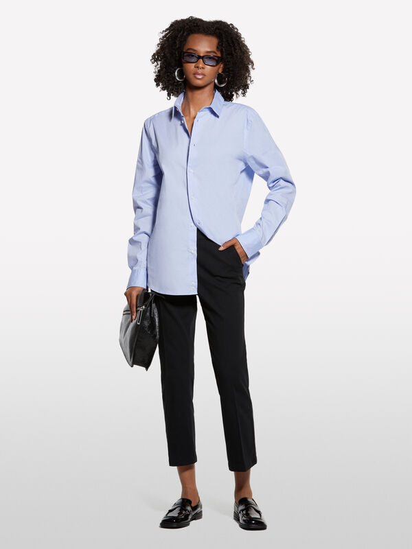 Chemise slim bleu clair Chemise slim bleu clair - chemises pour femme | Sisley