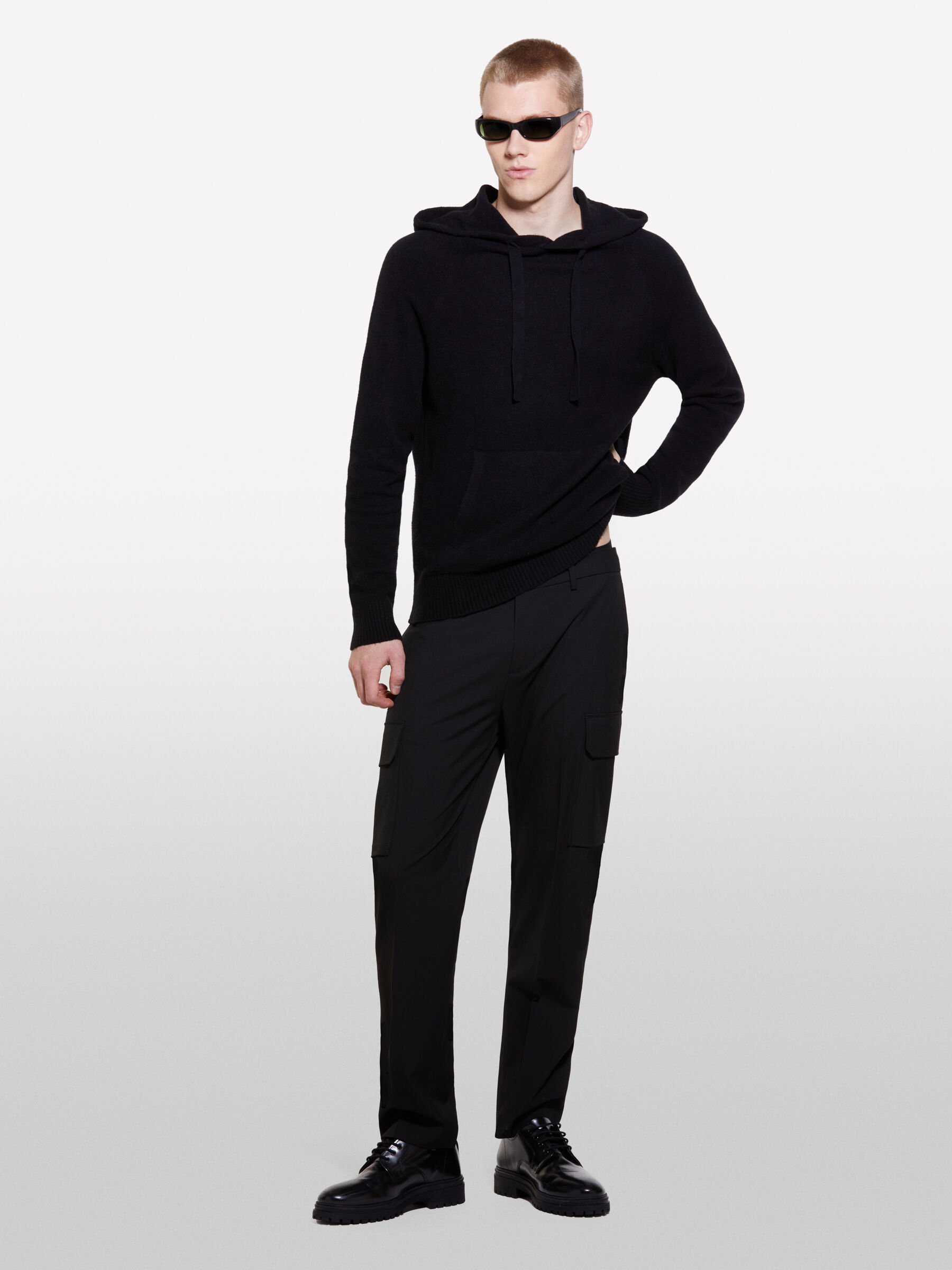 SWEATER W/HOOD Homme image number null