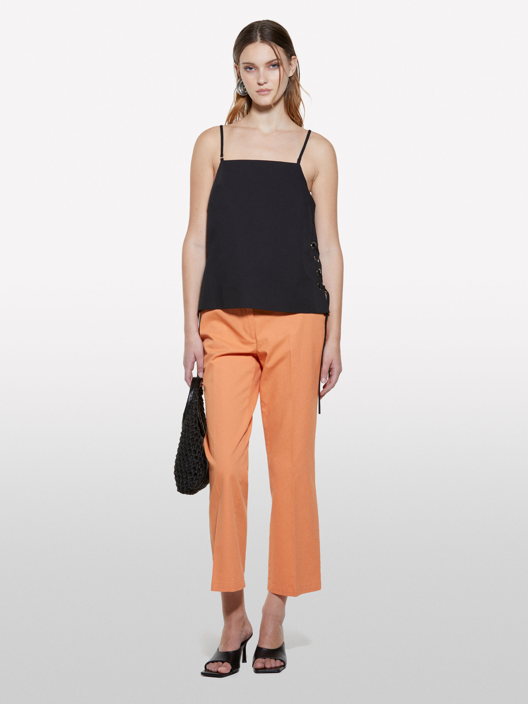 TOP Femme image number null