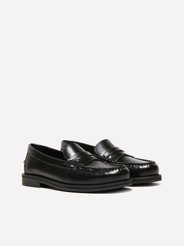 Mocassins noirs en cuir - chaussures basses femme | Sisley