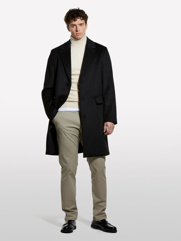 Pull beige coupe classique à col montant Pull beige coupe classique à col montant - pulls col montant pour homme | Sisley