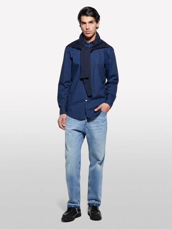 Chemise ajustée imprimée bleue Chemise ajustée imprimée bleue - chemises ajustées pour homme | Sisley