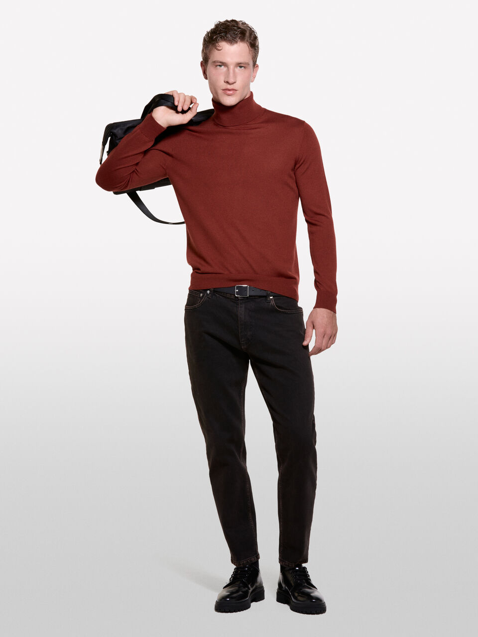 TURTLE NECK SWEATER Homme image number null