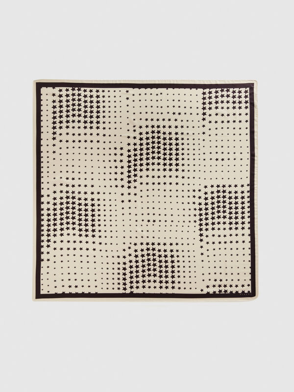 Foulard carré imprimé - écharpes et foulards pour femme | Sisley