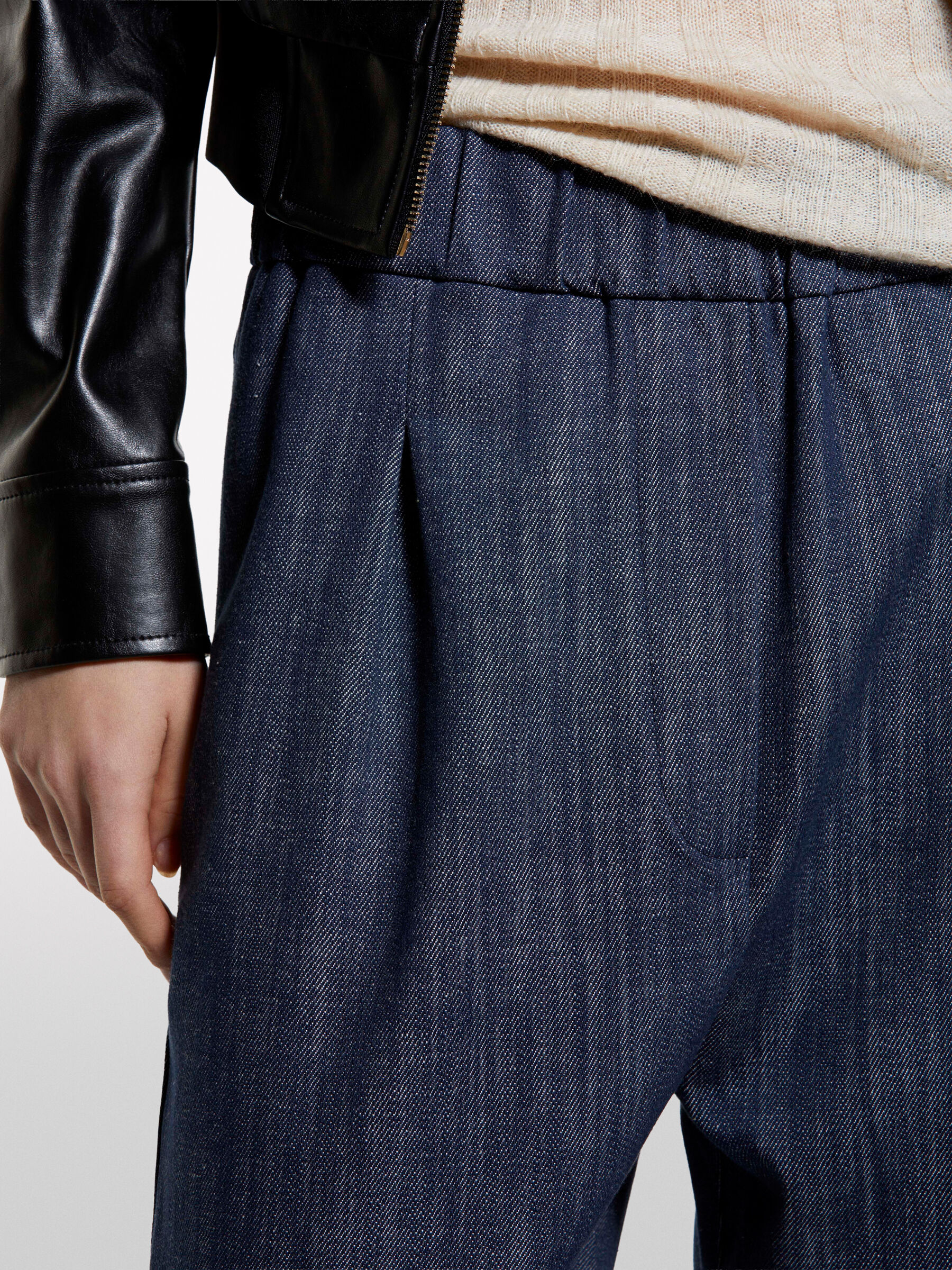 TROUSERS Femme image number null