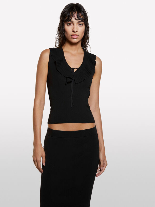Haut en tricot noir à volants - hauts pour femme | Sisley