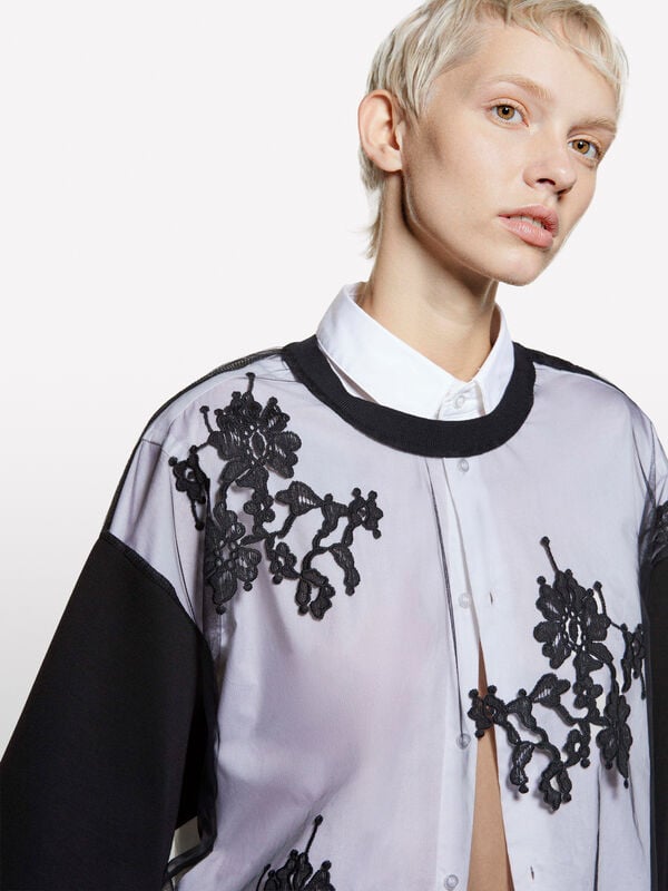 T-shirt en dentelle noire T-shirt en dentelle noire - t-shirts à manches courtes pour femme | Sisley
